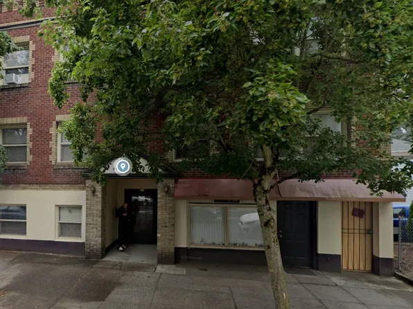 315 NE 28th Ave #204, Portland, OR 97232