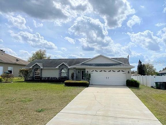 4th image of 3047 Blaine Cir