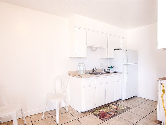 3rd image of 5132 Pebble Beach Blvd