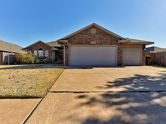 2nd image of 14108 Glen Oaks Pl