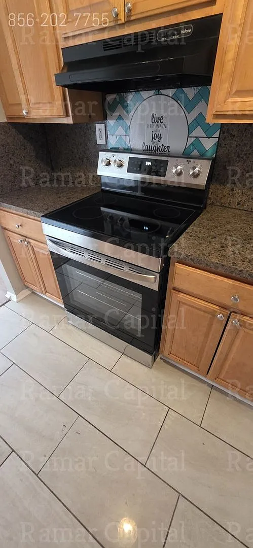 Available Immediately 3 Bedroom 1 Bath in Lehigh Manor Sicklerville NJ — Photo 4