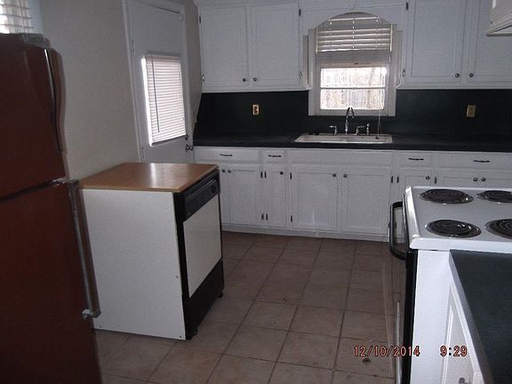 4th image of 2802 NW Ozmun Ave