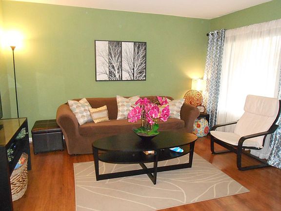 2nd image of 4926 Flat Rock Cir