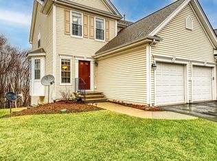 4 Daffodil Ct #4, South Grafton, MA 01560