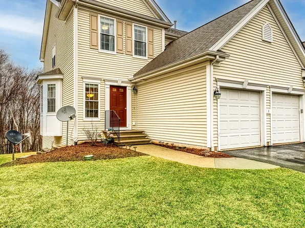 4 Daffodil Ct #4, South Grafton, MA 01560