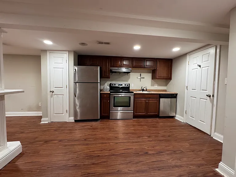 503 Columbia Rd NW #B — Photo 6