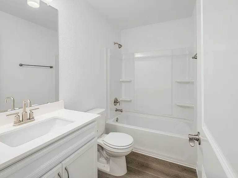 109 Ventura Dr — Photo 19