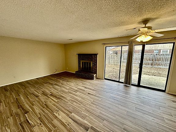 3rd image of 3507 W Beechwood Dr