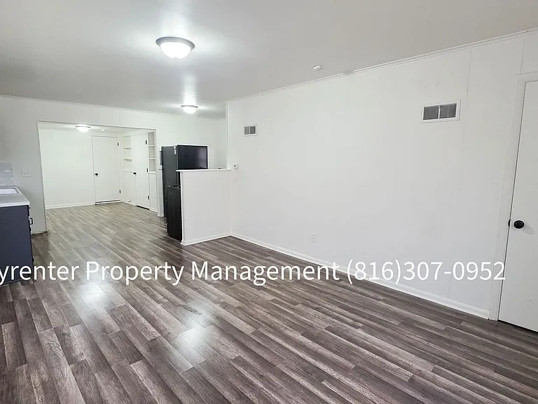 1512 W College St — Photo 19