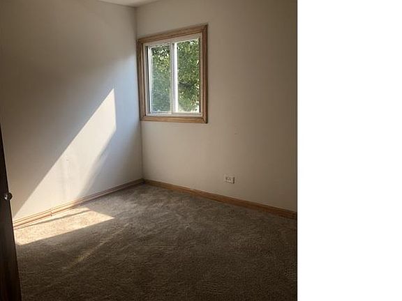 5th image of 4736 W Waveland Ave #2