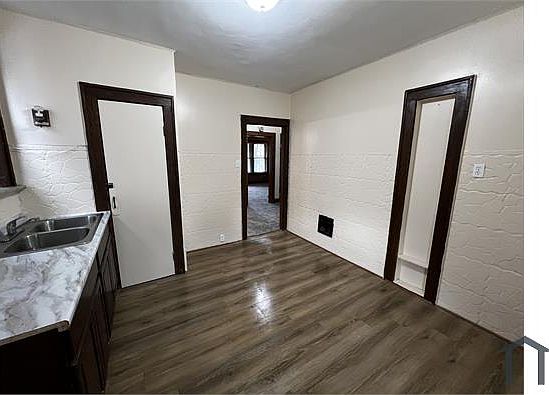 5th image of 4874 Lee Ave #1