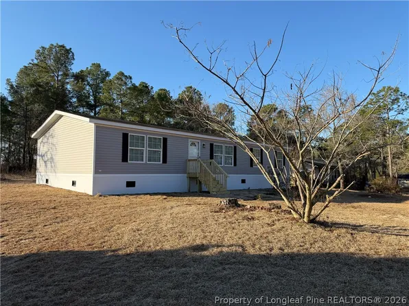 241 Patches Ln, Roseboro, NC 28382