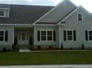 3006 Dawn Ln, Suffolk, VA 23432