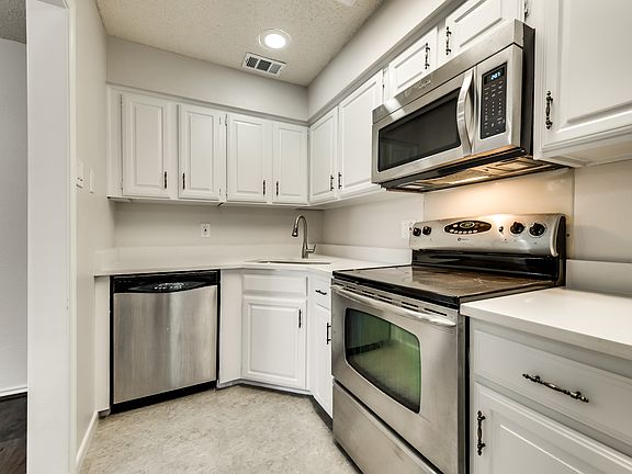 4th image of 3434 Daniel Ave APT C