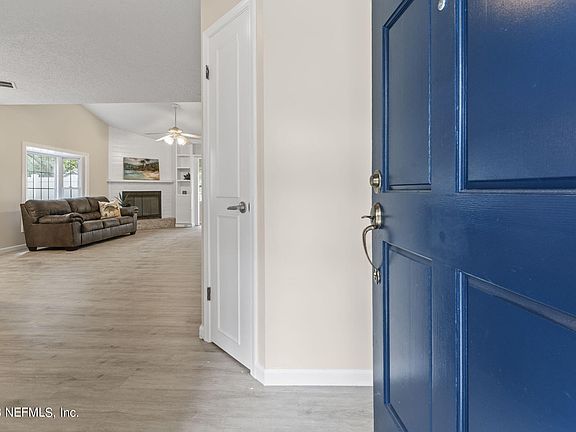5th image of 1469 BEGONIA Street
