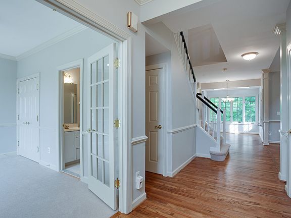 2nd image of 43968 Bruceton Mills Cir