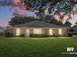 9370 Clubhouse Dr, Foley, AL 36535