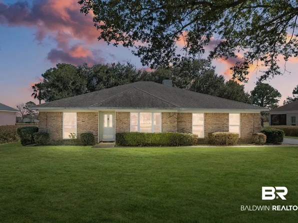 9370 Clubhouse Dr, Foley, AL 36535
