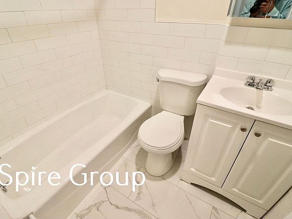 4th image of 340 W 47th St APT 1A