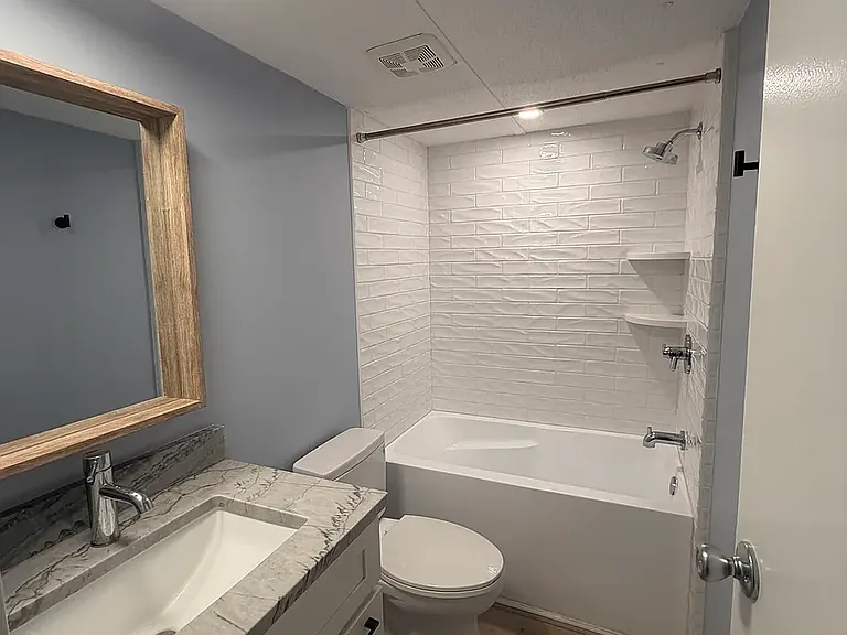 1032 Gilmore Rd — Photo 2
