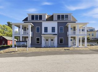 67 Queen St #1C, East Greenwich, RI 02818