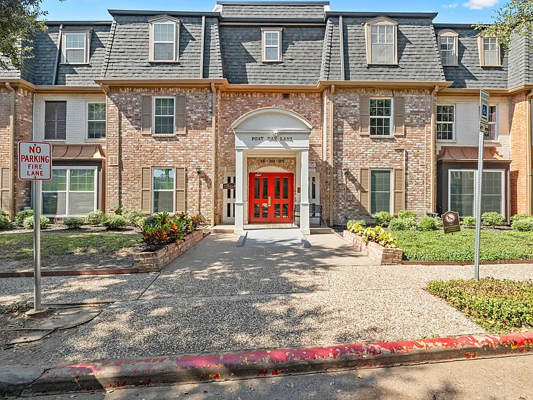 355 N Post Oak Ln #742 — Photo 1