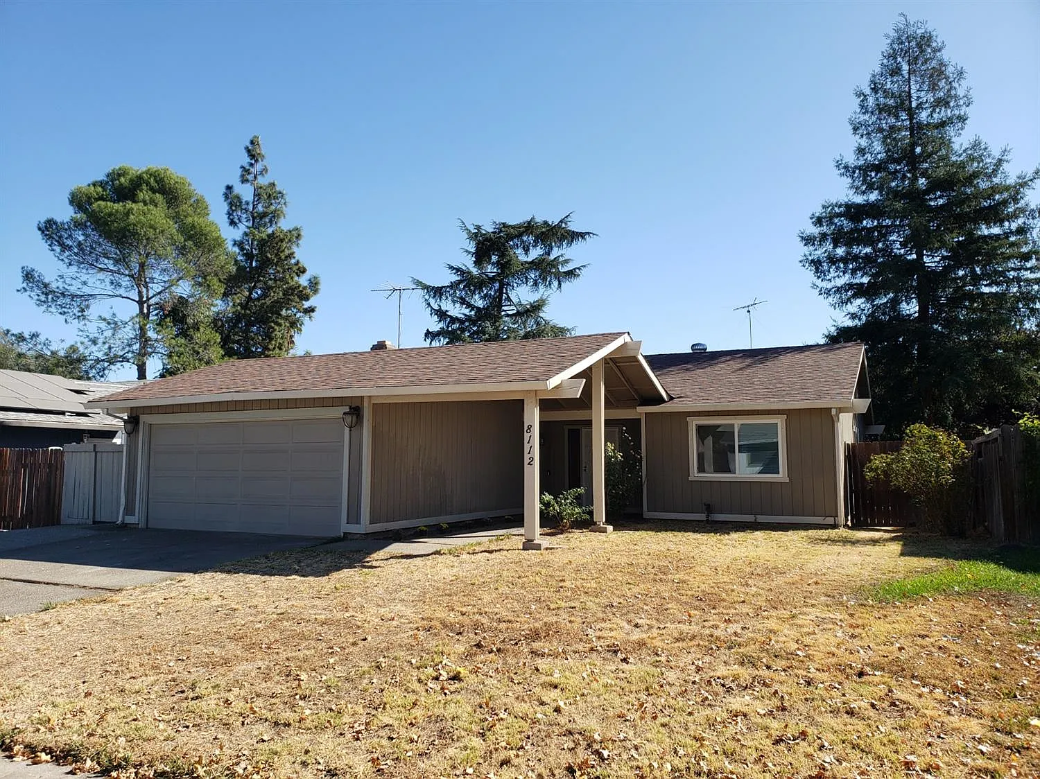 8112 Rattan Way photo 1