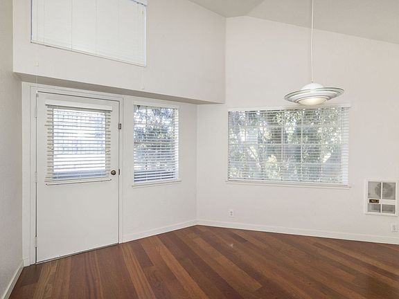 5th image of 185 Forest Ave APT 4A
