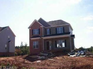 6 Redland Way, Advance, NC 27006