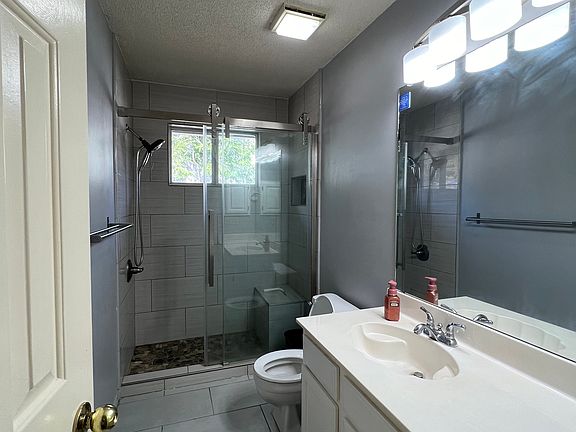5th image of 4225 Pine Vista Blvd