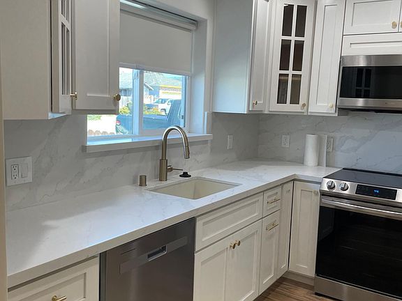 3rd image of 850 3rd Ave #B