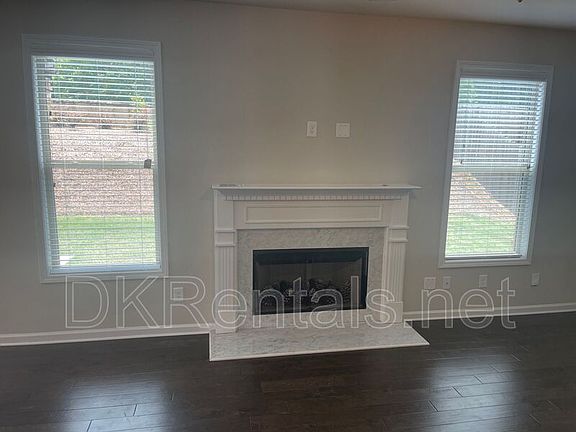 5th image of 2597 Bear Paw Dr