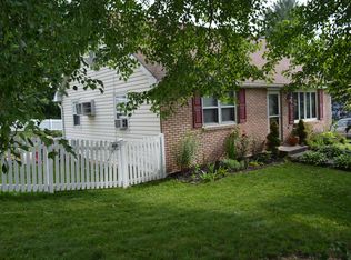29 Franklin St, Bechtelsville, PA 19505