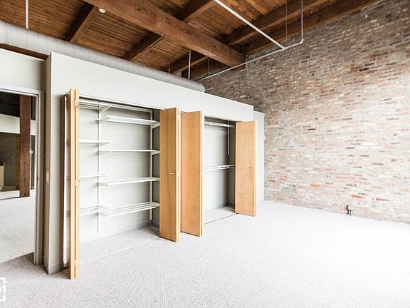 3rd image of 945 W Huron St #231