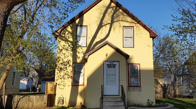 1st image of 3018 Thomas Ave N