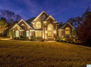 572 River Ridge Rd, Gadsden, AL 35901