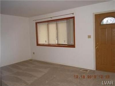 3rd image of 1621 Lansdale Ave