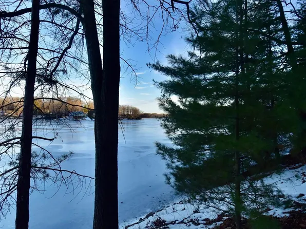 18-19 Halibut Dr, Nineveh, IN 46164