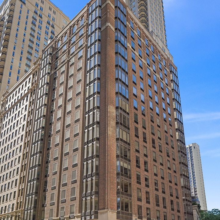 1st image of 40 E Delaware Pl APT 1502