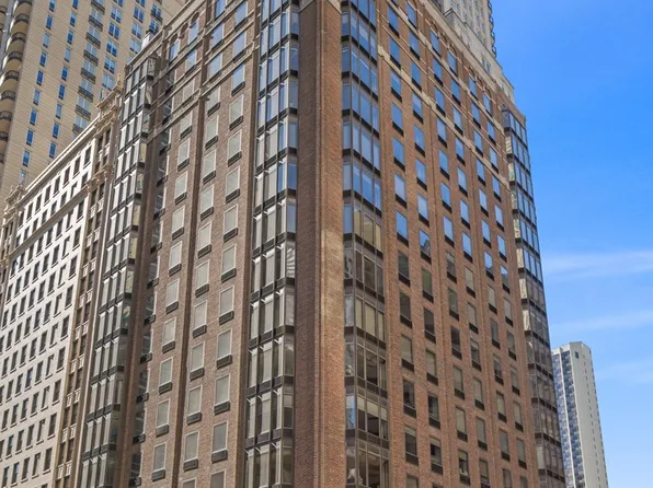 40 E Delaware Pl APT 1502, Chicago, IL 60611