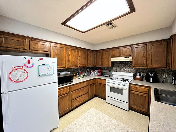 4th image of 2801 Rayado Ct N