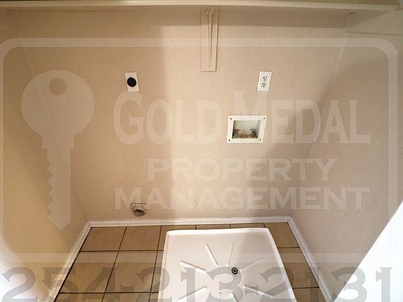 5th image of 2806 Cantabrian Dr APT D