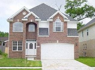 8795 Oak Ridge Ln, Westland, MI 48185