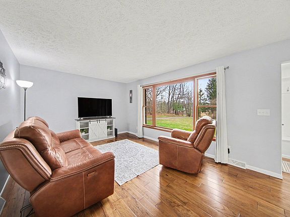 2nd image of 16151 Herman Rd