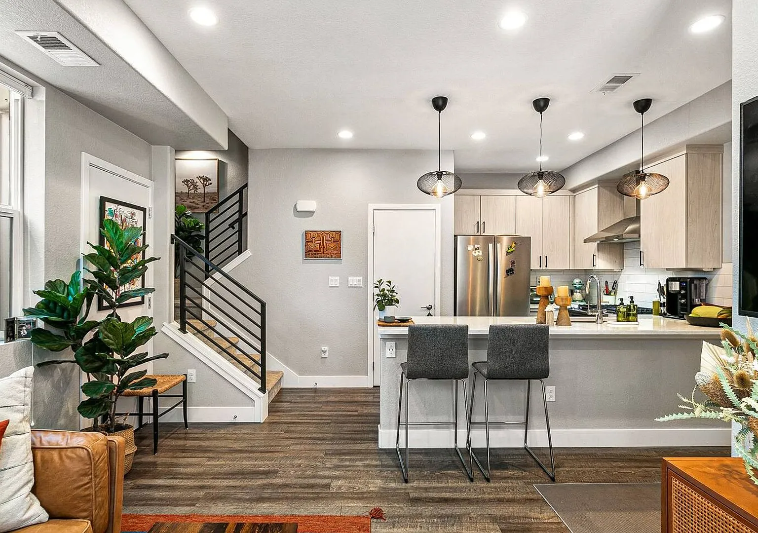Luxury 1BD, 3BA Berkeley Townhome with Rooftop Deck — Photo 1