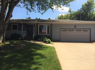 400 14th Ave W, Milan, IL