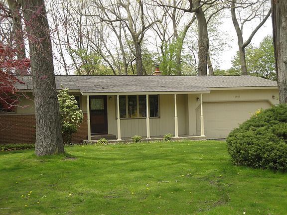 2nd image of 15101 Deremo Ave