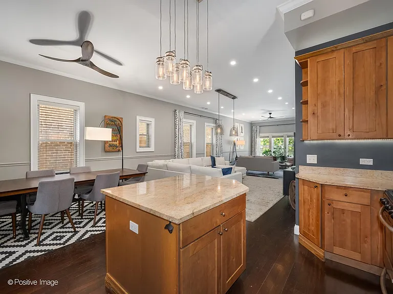 2120 W Race Ave — Photo 9