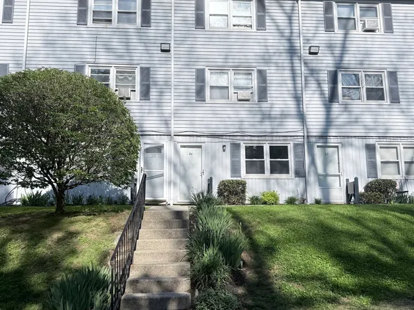 24 Pumpkin Hill Road #24, New Milford, CT 06776