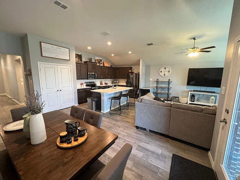 208 High Point Way — Photo 14